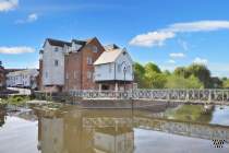 3 bedroom Apartment for sale in Tewkesbury