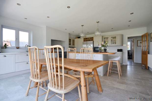 Additional Property Image 5 bedroom Detached for sale in Pershore 13
