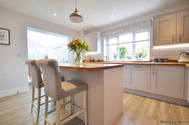 Additional Property Image 5 bedroom Detached for sale in Tewkesbury 9