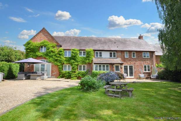 Additional Property Image 4 bedroom House for sale in Pershore 18