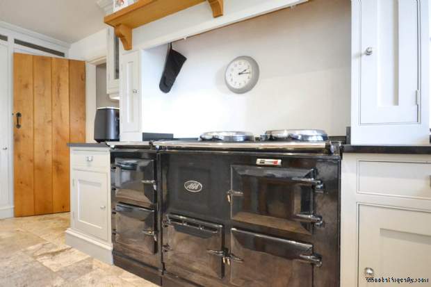 Additional Property Image 4 bedroom House for sale in Pershore 6