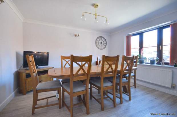 Additional Property Image 4 bedroom Detached for sale in Tewkesbury 5
