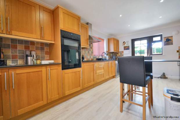 Additional Property Image 4 bedroom Detached for sale in Tewkesbury 8