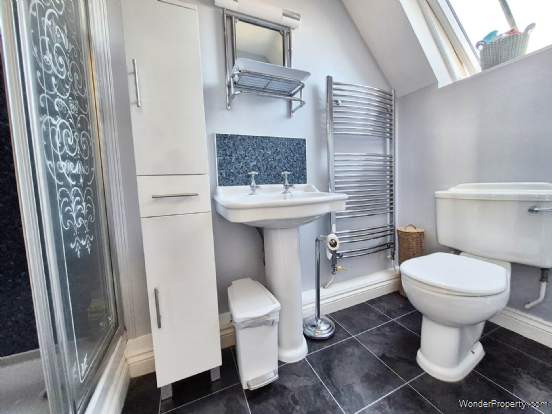 Additional Property Image 4 bedroom Detached for sale in Tewkesbury 13