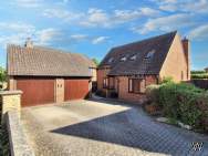 4 bedroom Detached for sale in Tewkesbury