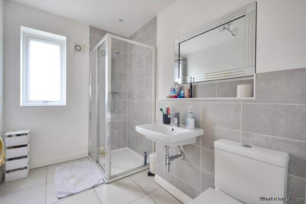 Additional Property Image 4 bedroom End of Terrace for sale in Cheltenham 13