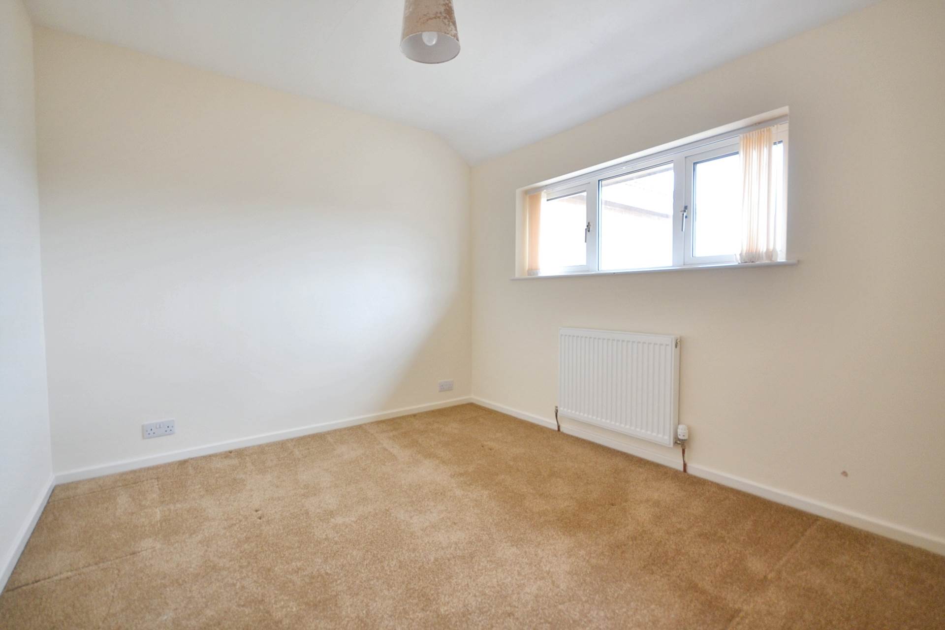 Additional Property Image 3 bedroom Semi Detached for sale in Tewkesbury 8