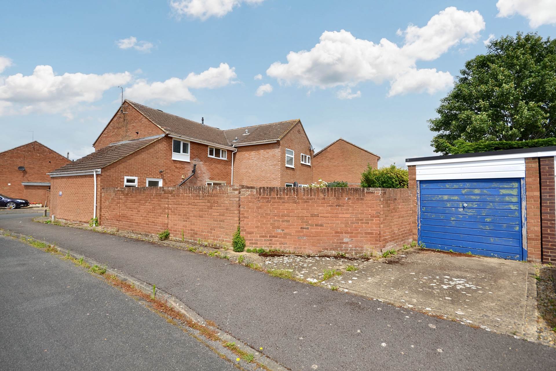Additional Property Image 3 bedroom Semi Detached for sale in Tewkesbury 13