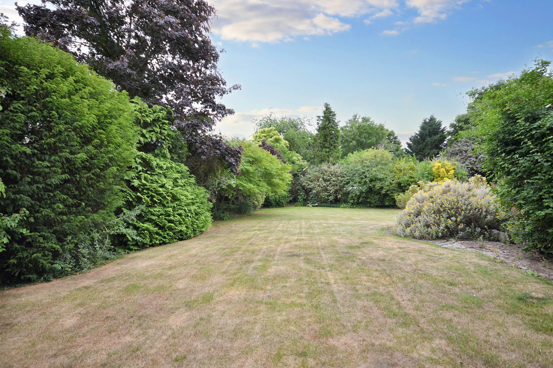 Additional Property Image 5 bedroom Detached for sale in Gloucester 2