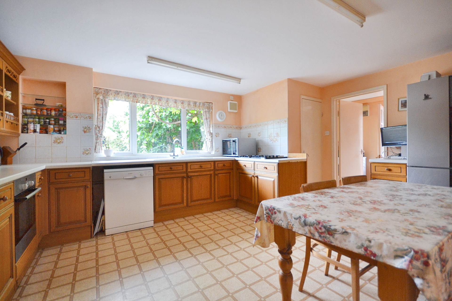 Additional Property Image 5 bedroom Detached for sale in Gloucester 6
