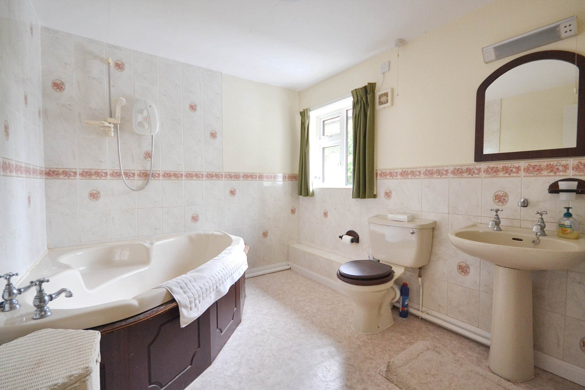 Additional Property Image 5 bedroom Detached for sale in Gloucester 23