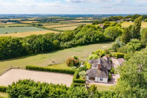 4 bedroom Detached for sale in Evesham
