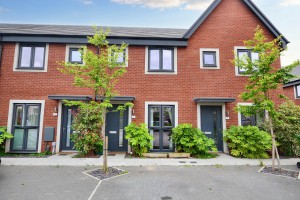 2 bedroom Terraced for sale in Gloucester