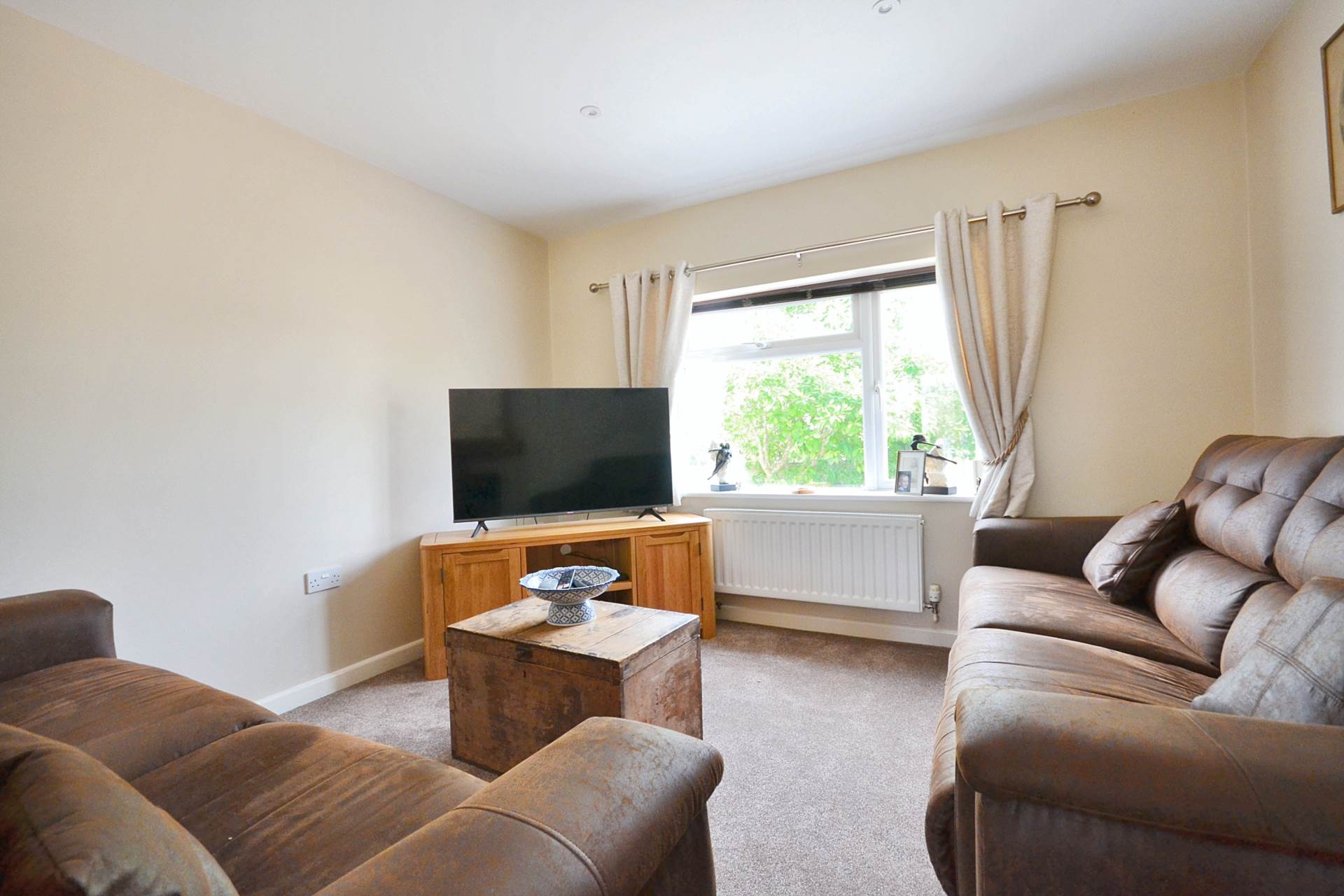 Additional Property Image 4 bedroom Semi Detached for sale in Tewkesbury 5