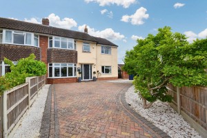 4 bedroom Semi Detached for sale in Tewkesbury