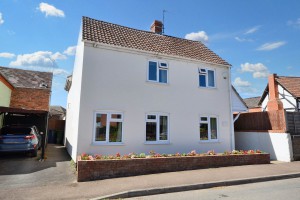3 bedroom Detached for sale in Gloucester