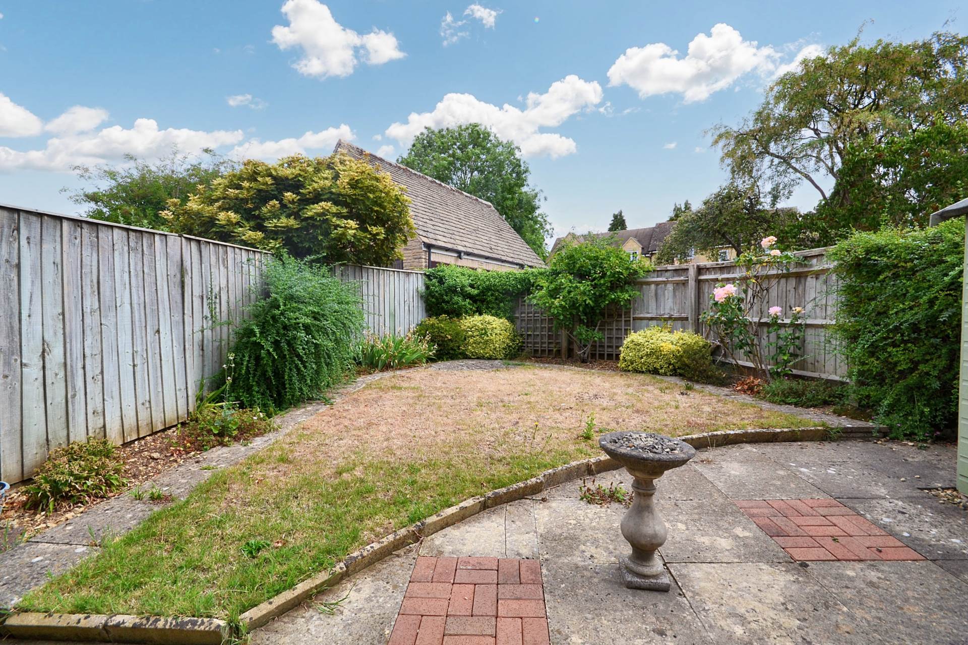 Additional Property Image 3 bedroom End of Terrace for sale in Broadway 2