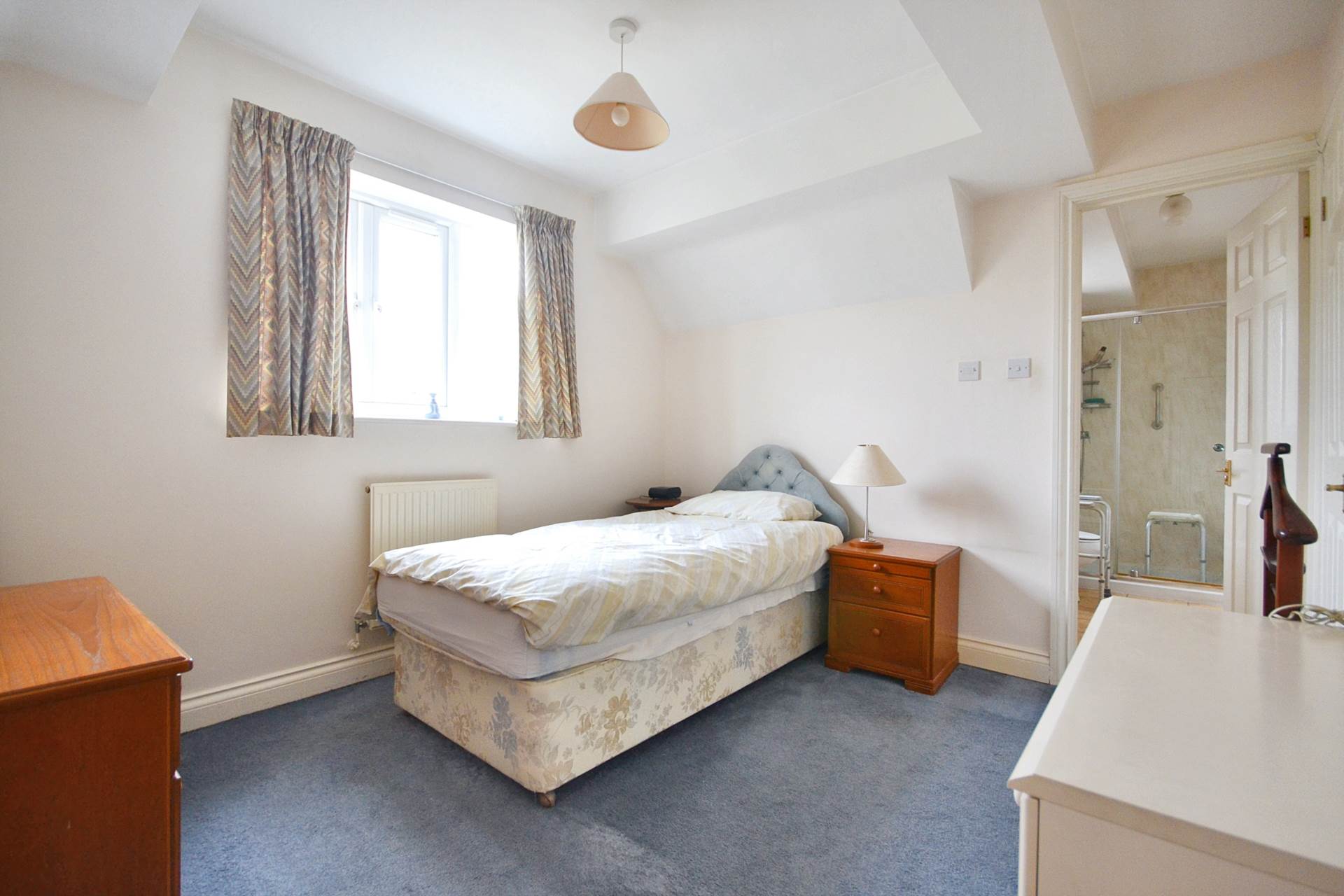 Additional Property Image 3 bedroom End of Terrace for sale in Broadway 9