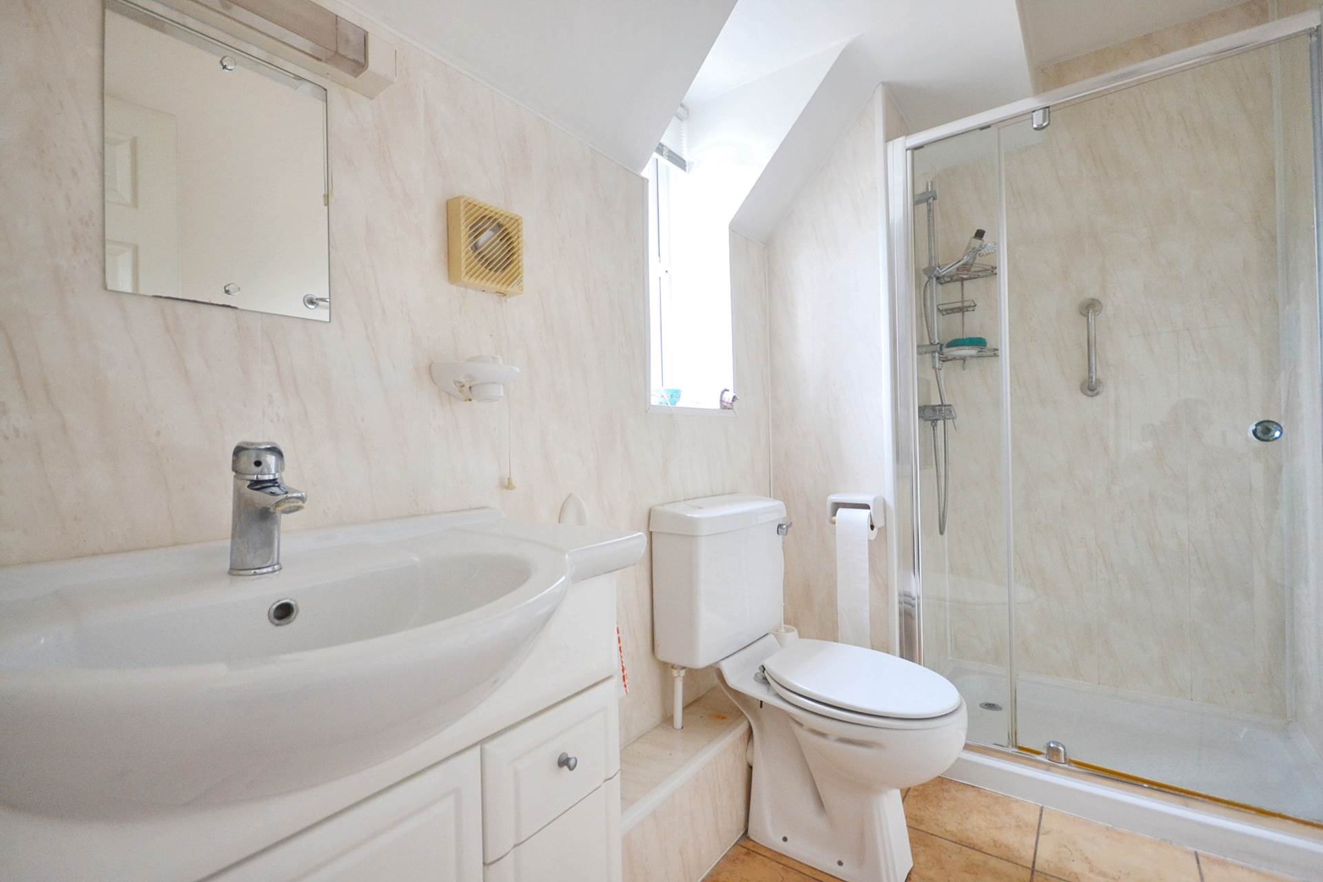 Additional Property Image 3 bedroom End of Terrace for sale in Broadway 10
