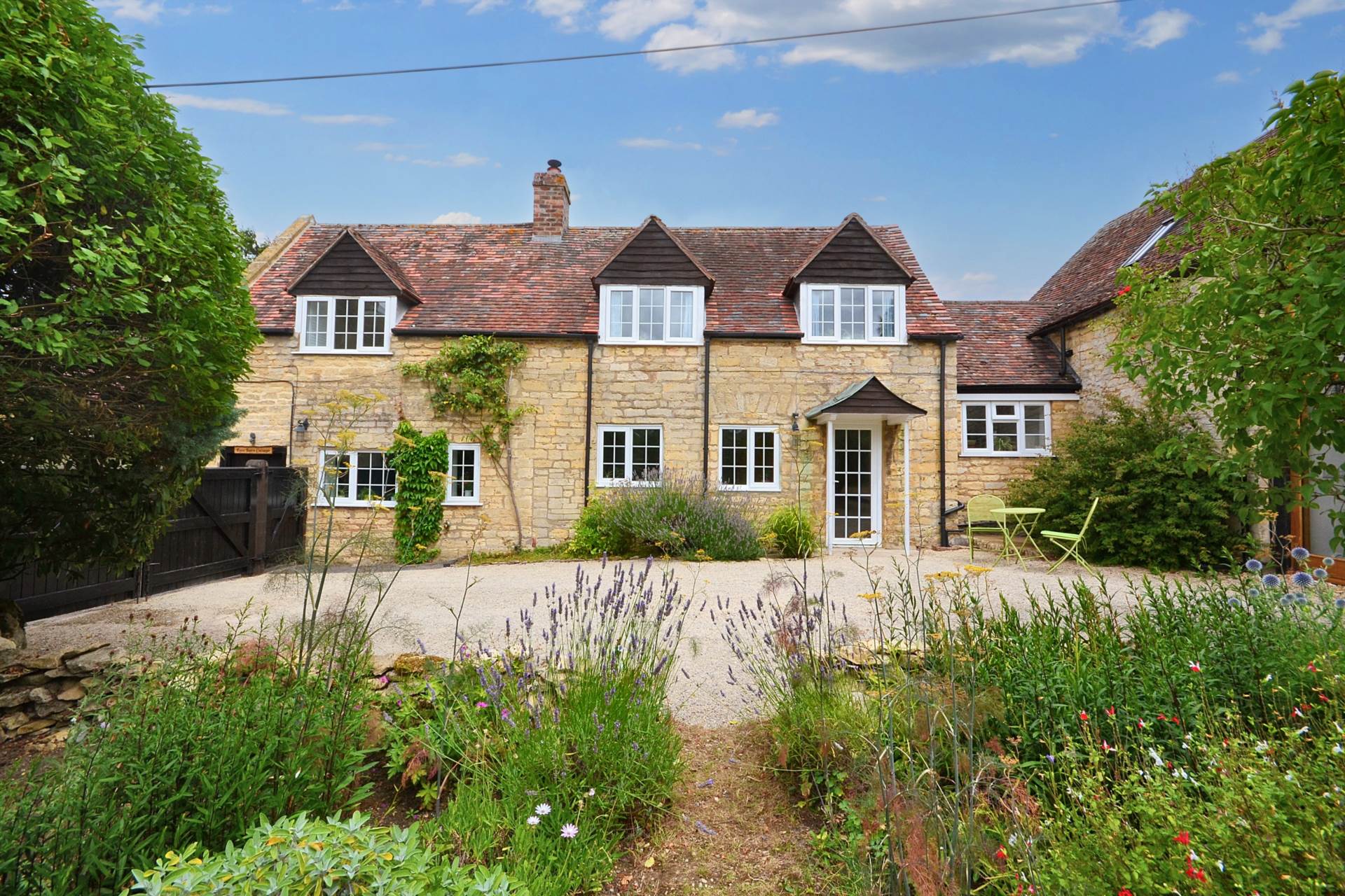 Additional Property Image 3 bedroom House for sale in Tewkesbury 32