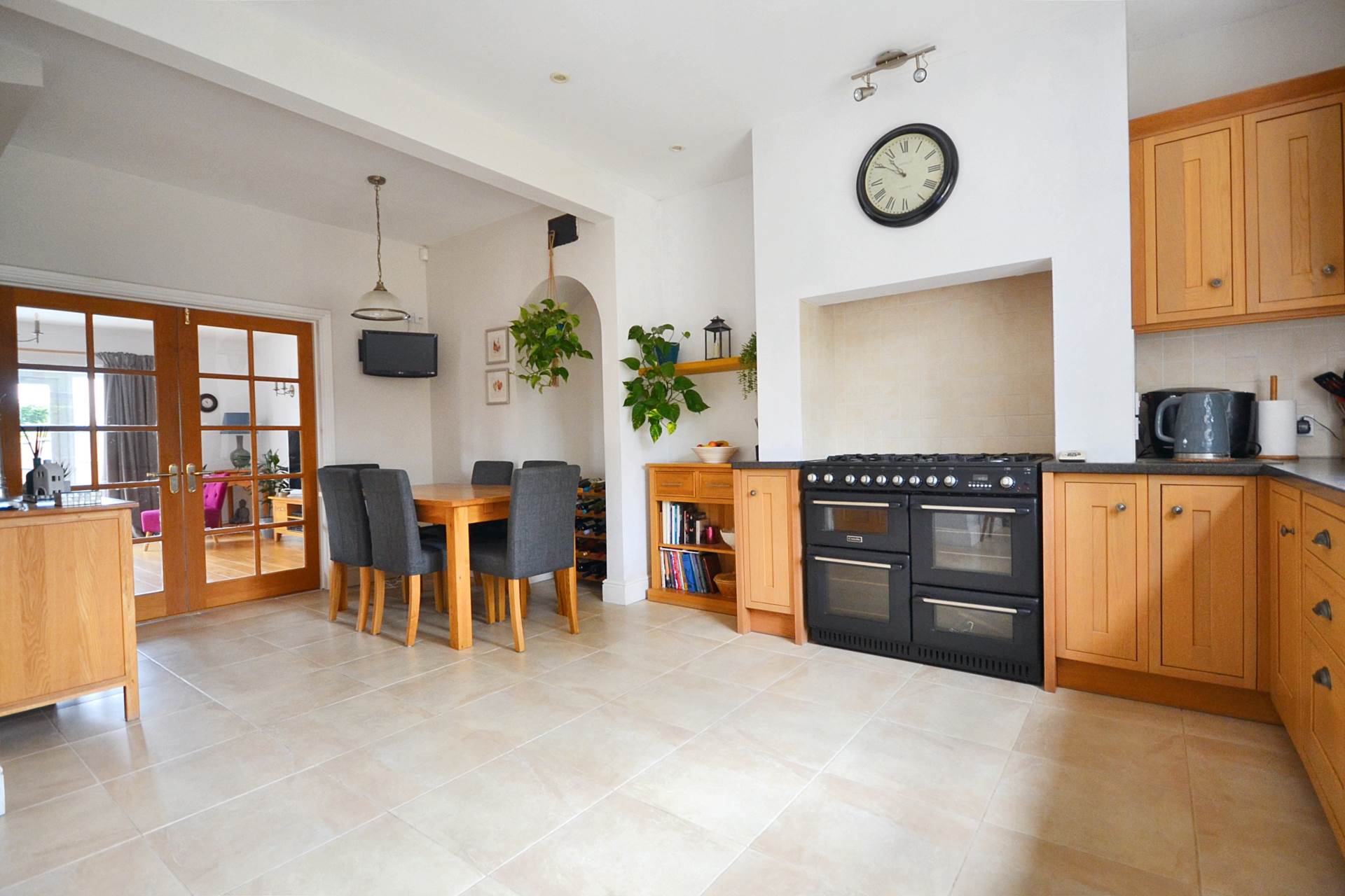 Additional Property Image 4 bedroom Semi Detached for sale in Tewkesbury 7