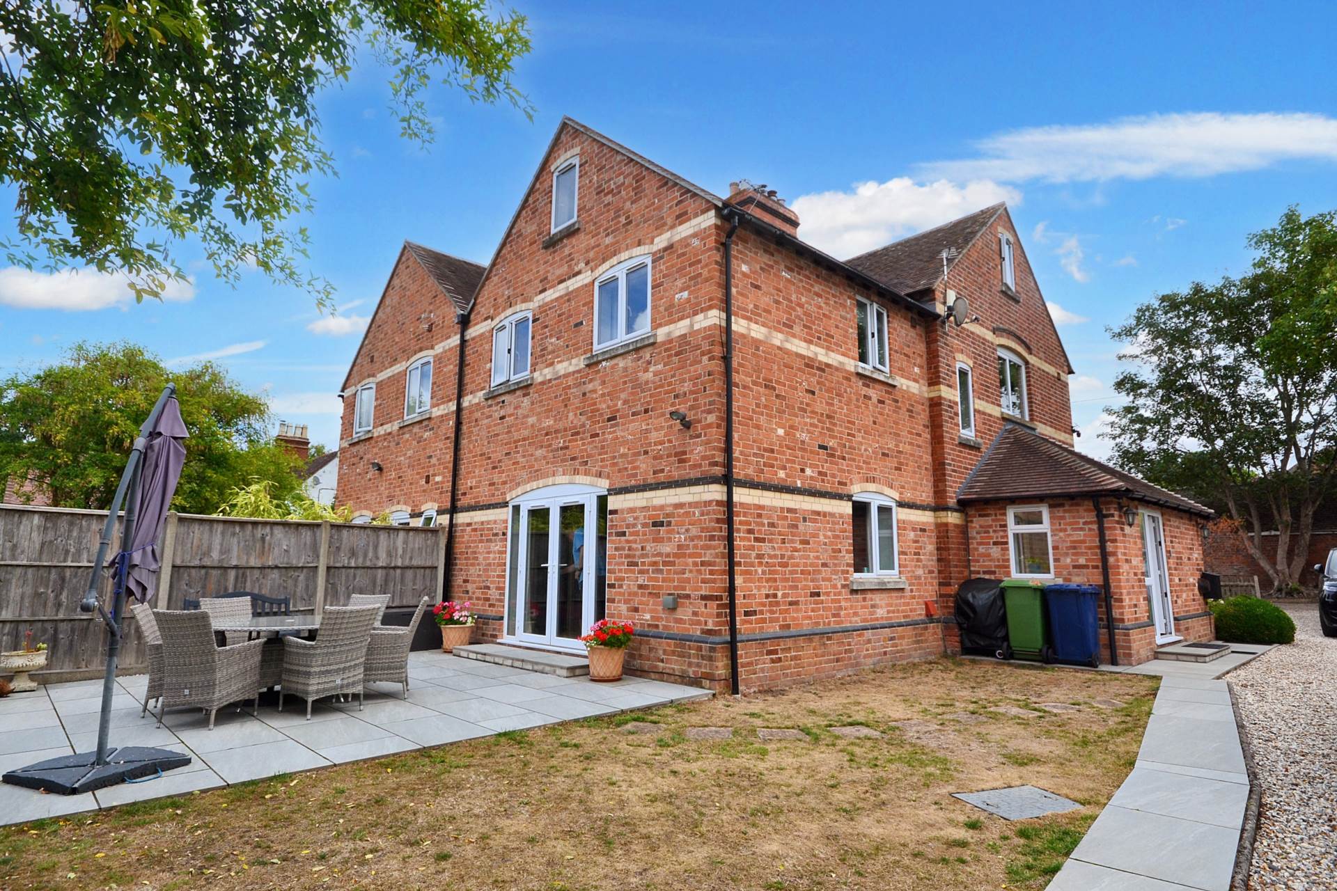 Additional Property Image 4 bedroom Semi Detached for sale in Tewkesbury 16
