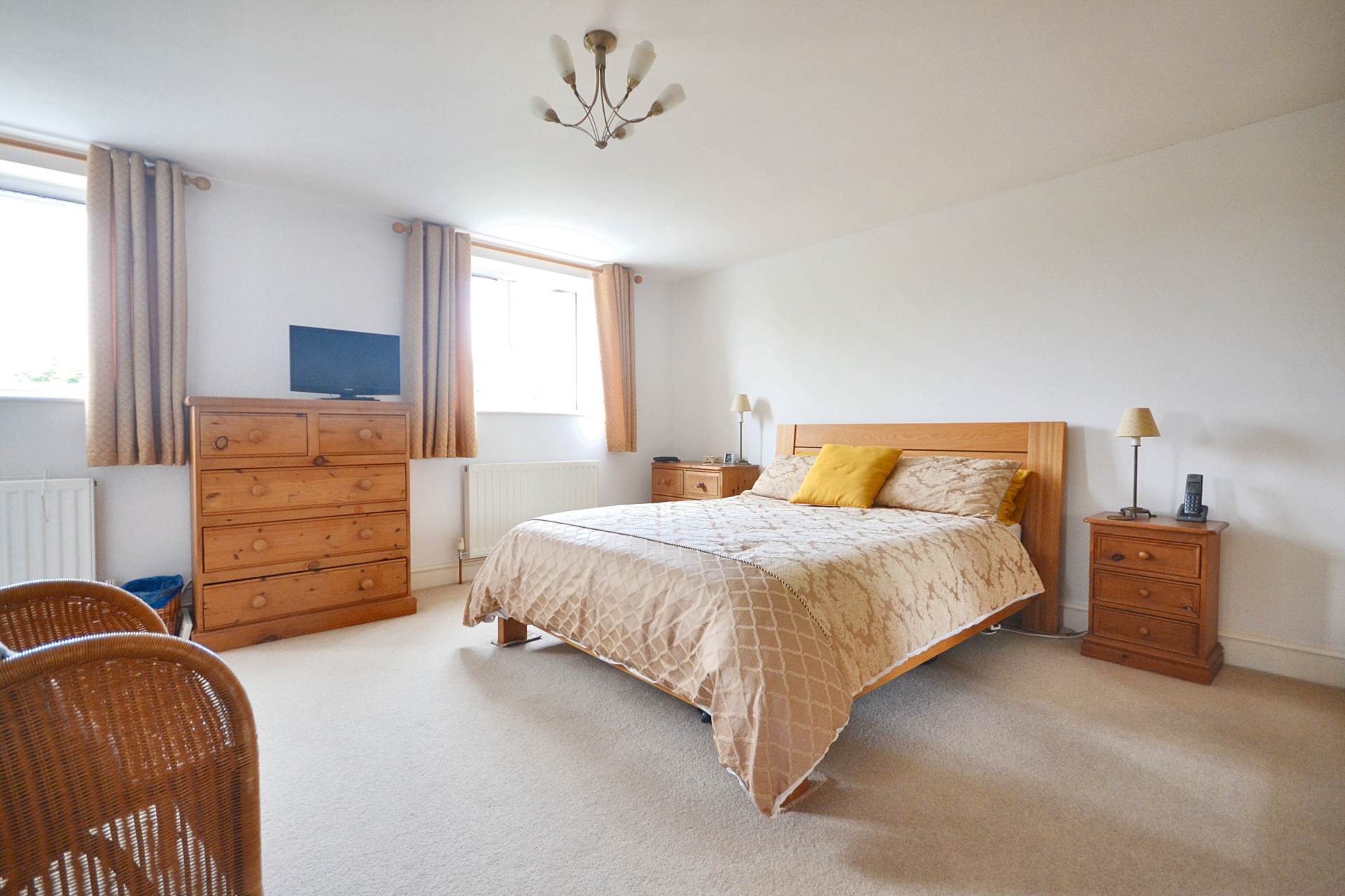 Additional Property Image 4 bedroom Semi Detached for sale in Tewkesbury 20