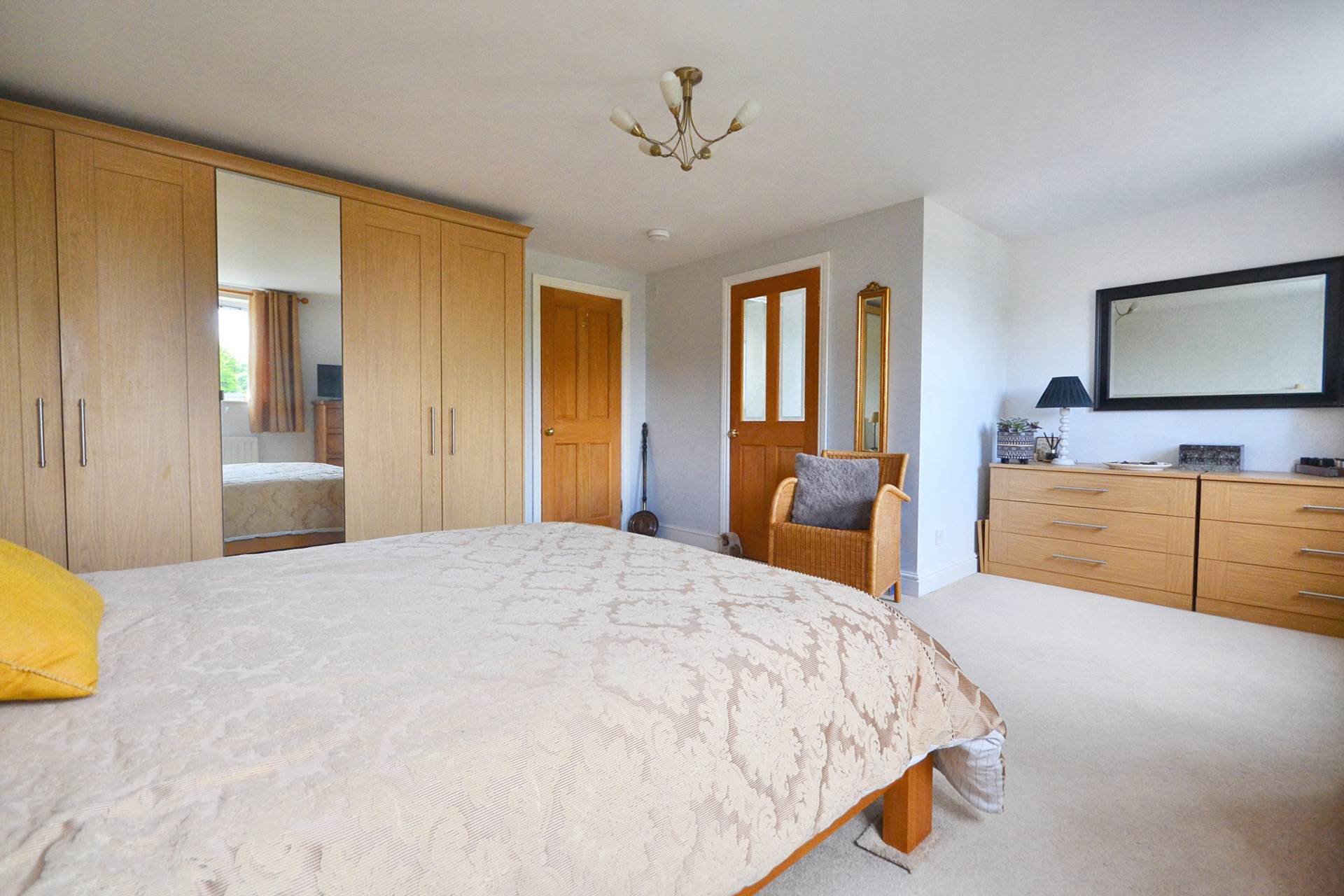 Additional Property Image 4 bedroom Semi Detached for sale in Tewkesbury 22