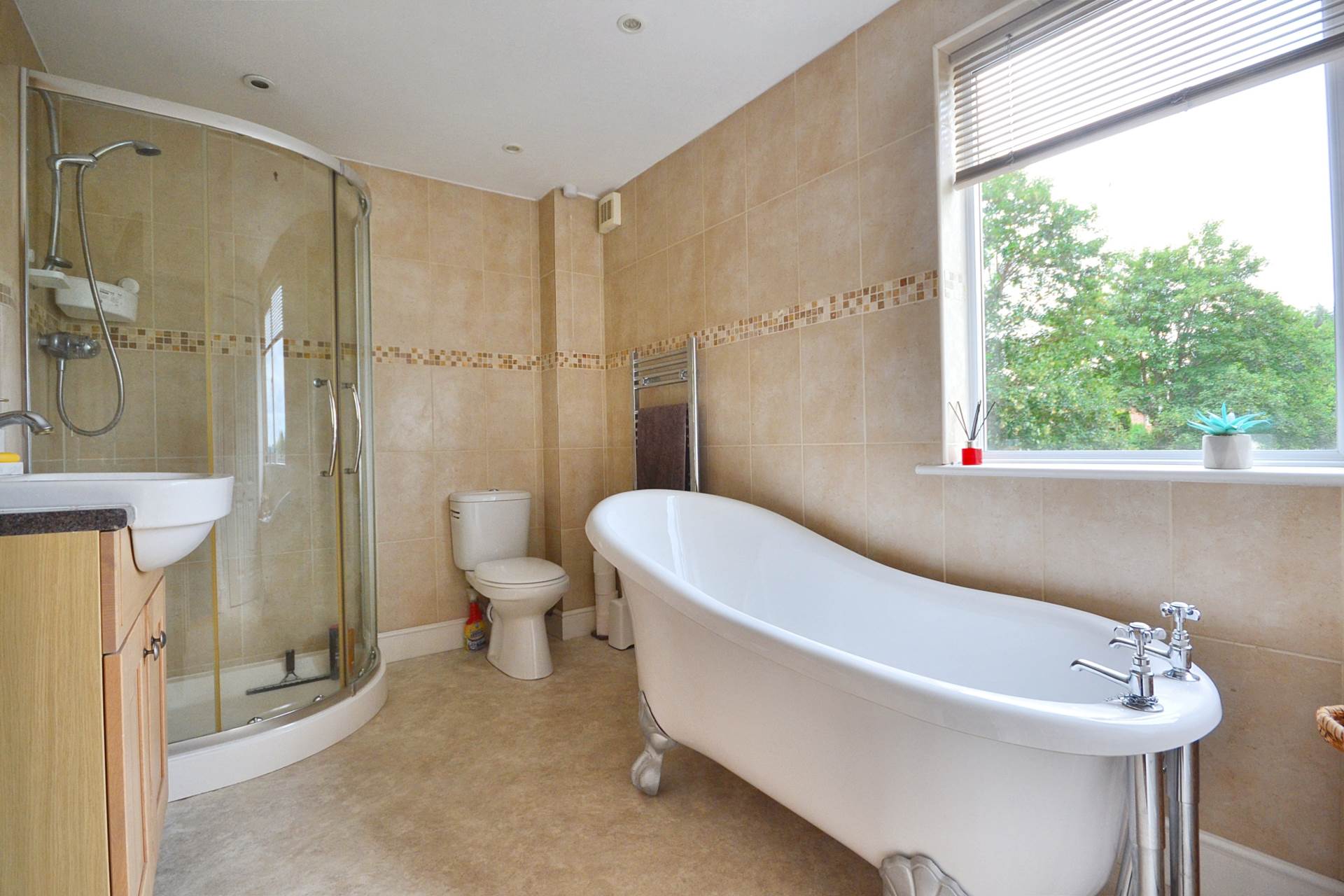 Additional Property Image 4 bedroom Semi Detached for sale in Tewkesbury 27