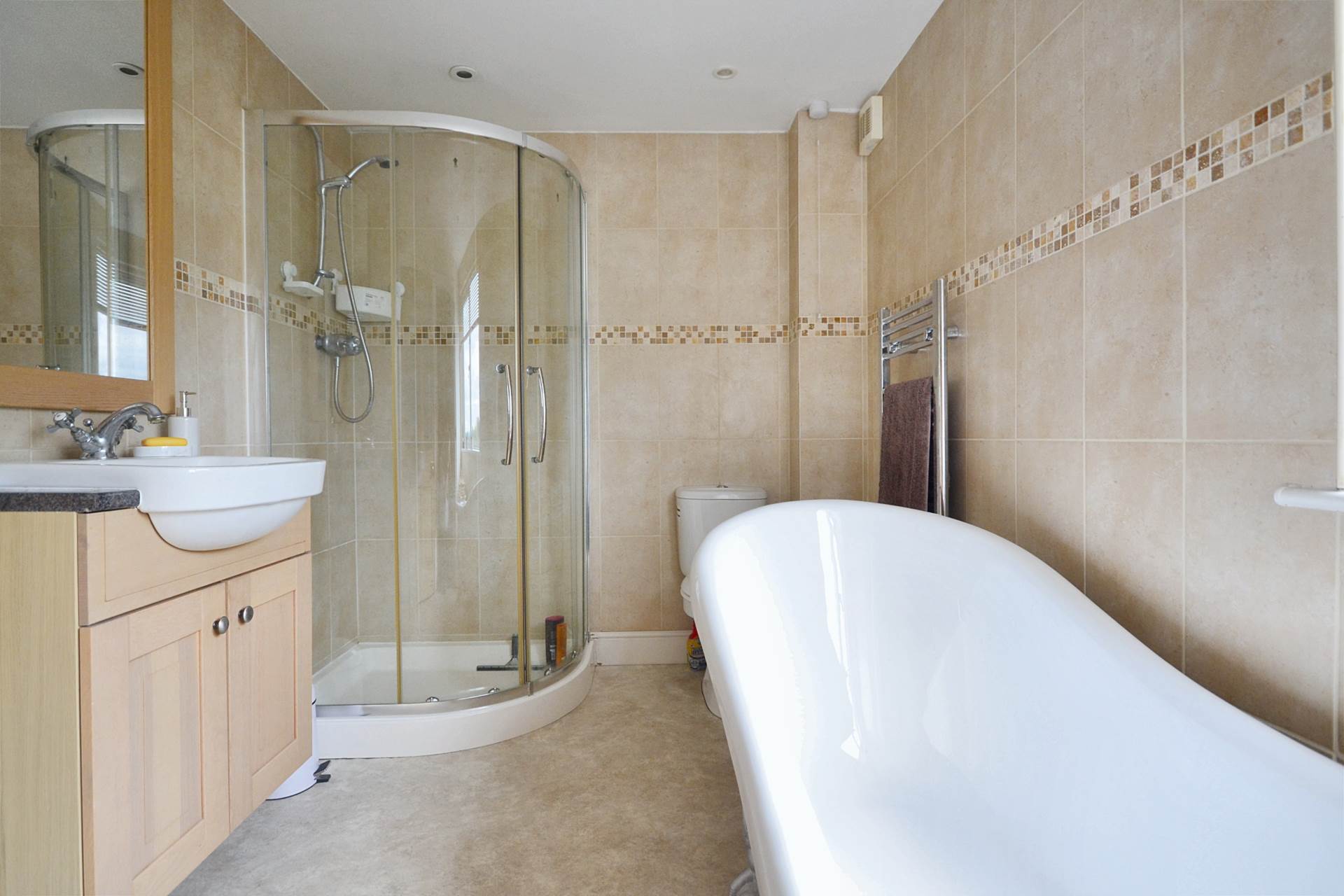 Additional Property Image 4 bedroom Semi Detached for sale in Tewkesbury 28