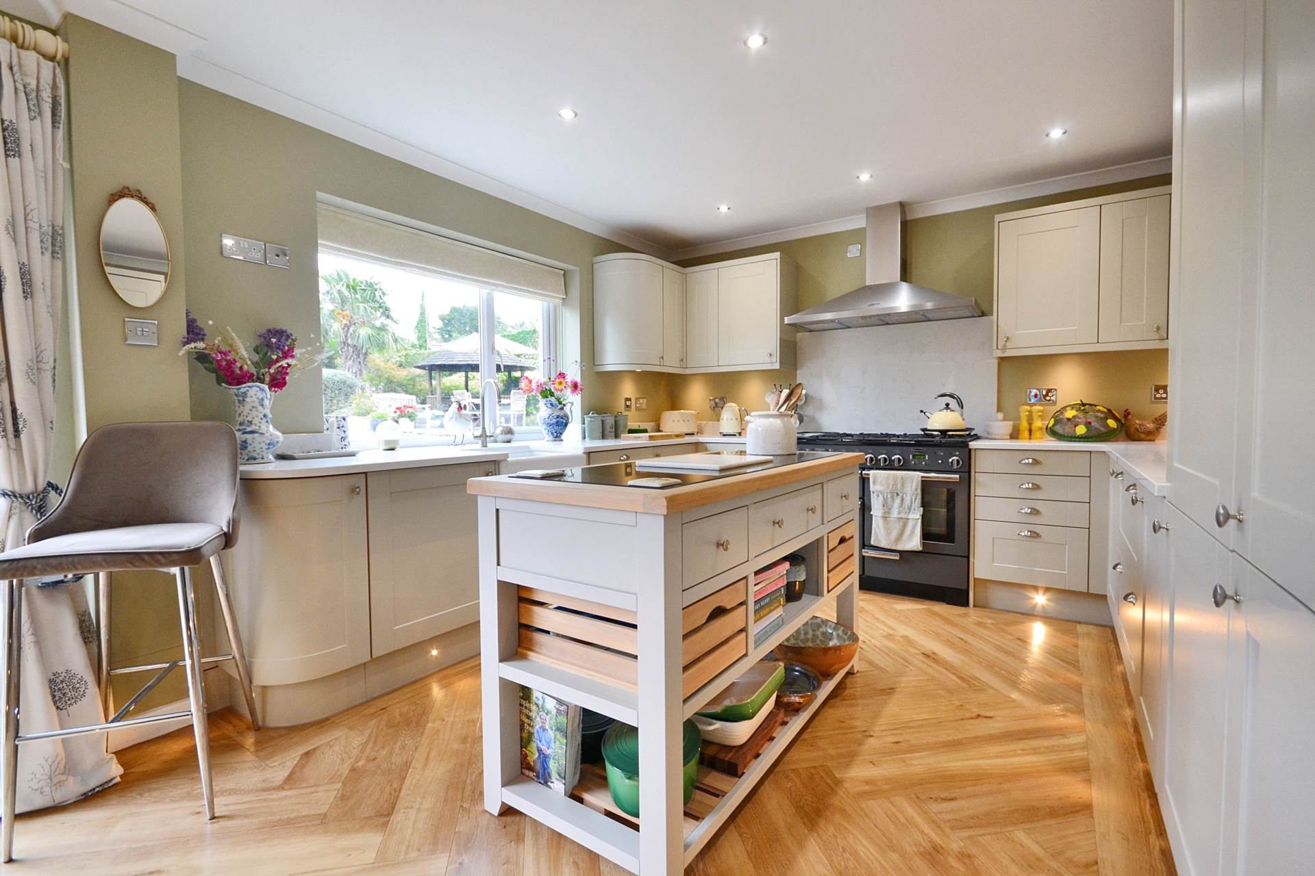 Additional Property Image 5 bedroom Detached for sale in Tewkesbury 9
