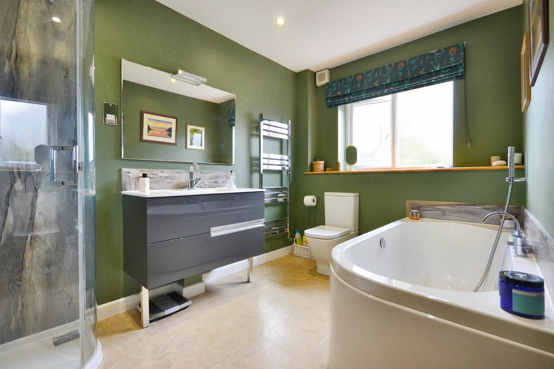 Additional Property Image 5 bedroom Detached for sale in Tewkesbury 41
