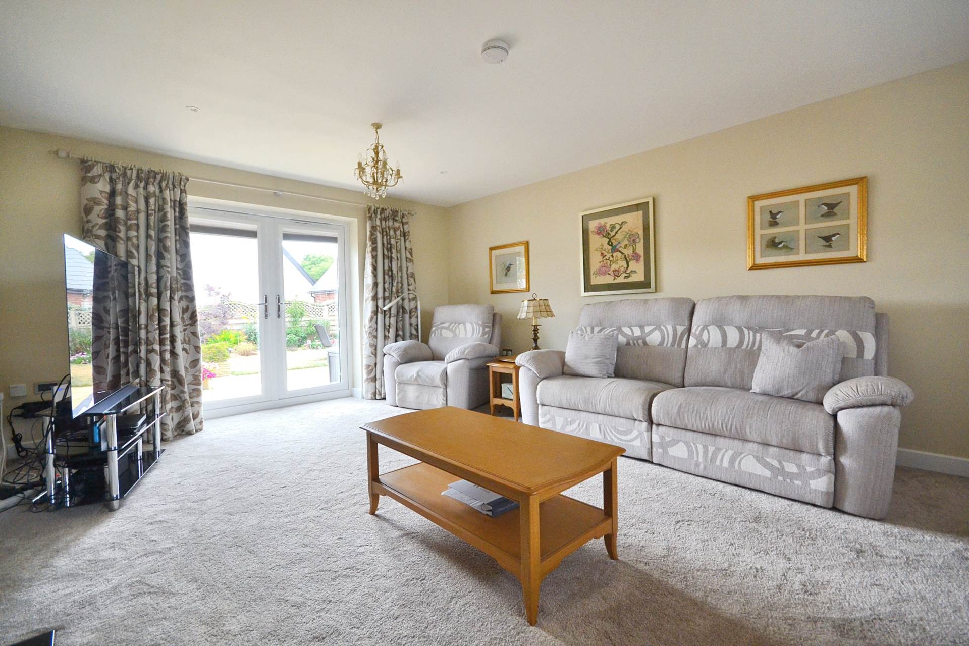Additional Property Image 3 bedroom Detached for sale in Cheltenham 6