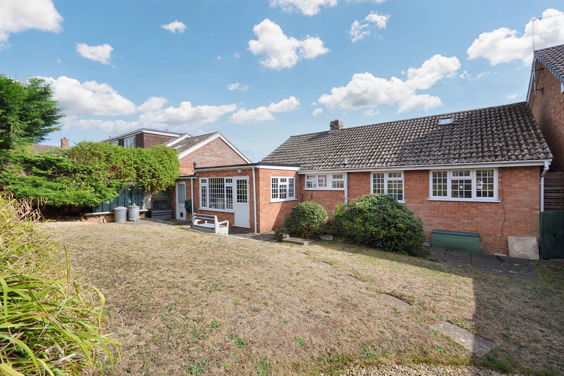 Additional Property Image 3 bedroom Link Detached House for sale in Tewkesbury 2