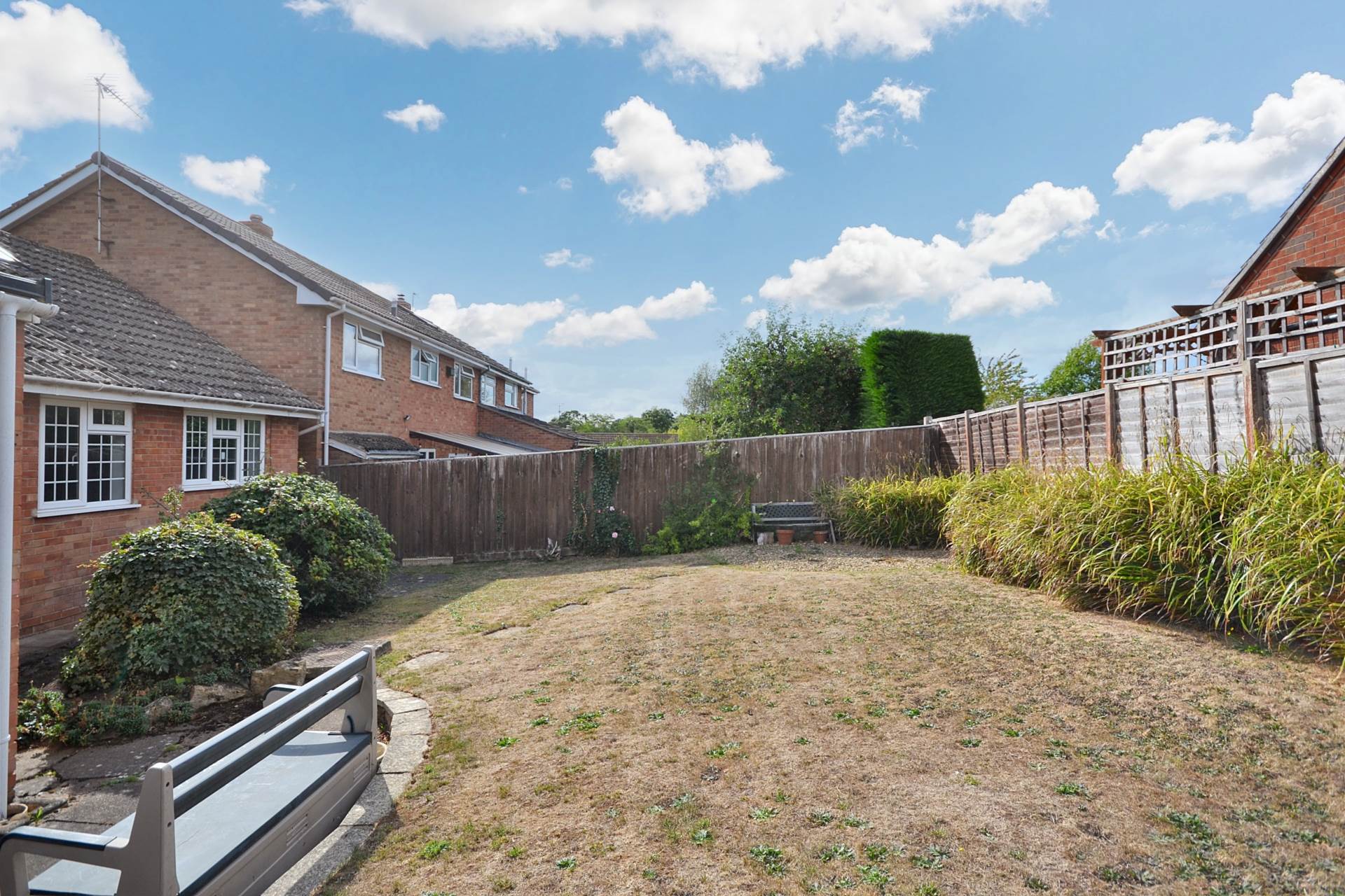 Additional Property Image 3 bedroom Link Detached House for sale in Tewkesbury 12