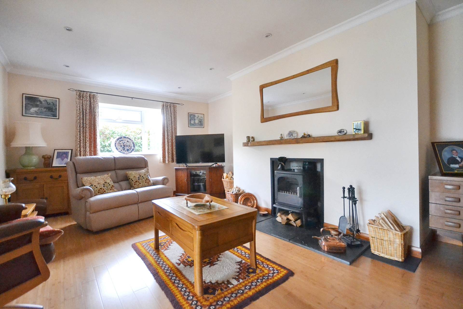 Additional Property Image 3 bedroom Detached for sale in Cheltenham 5