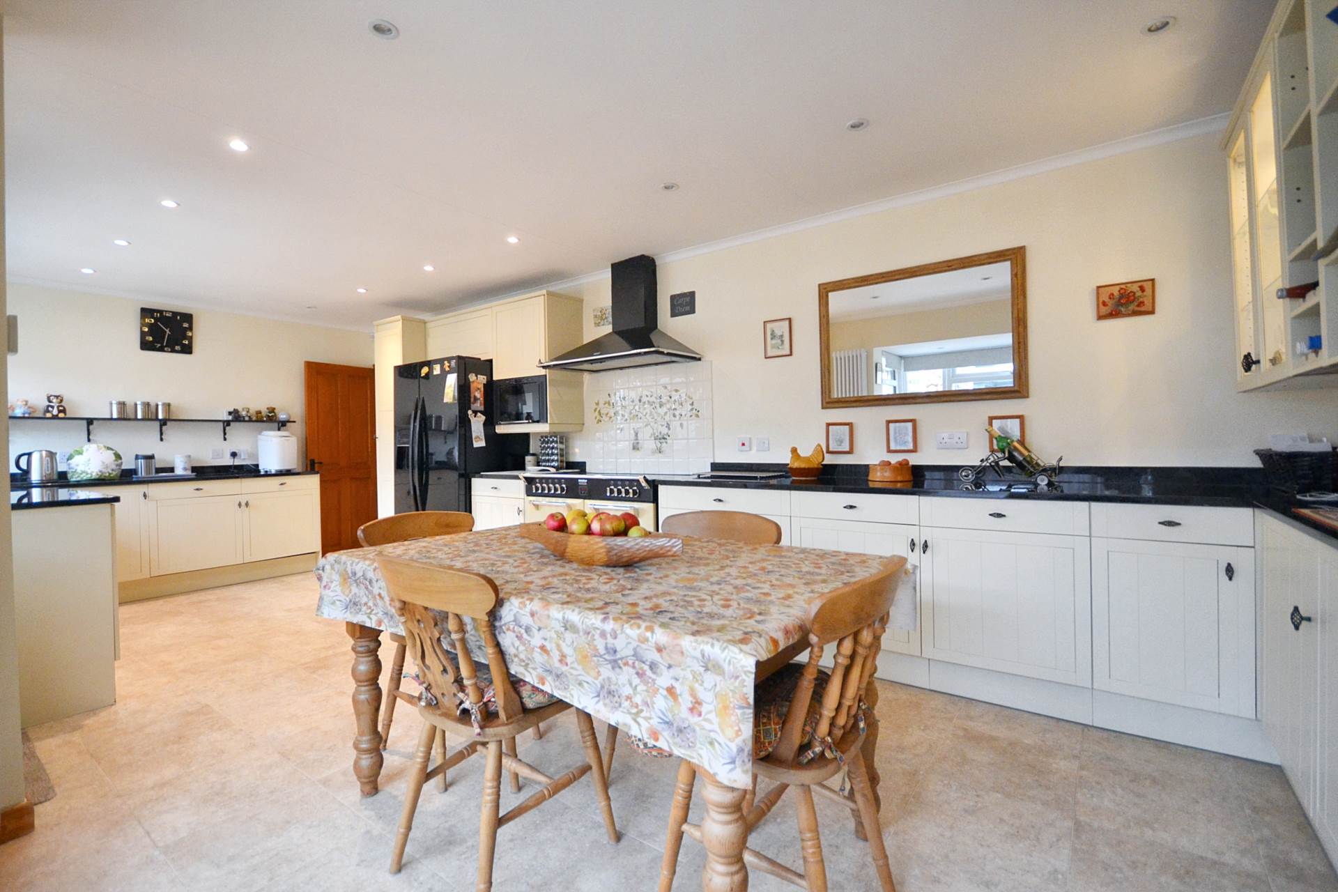Additional Property Image 3 bedroom Detached for sale in Cheltenham 16