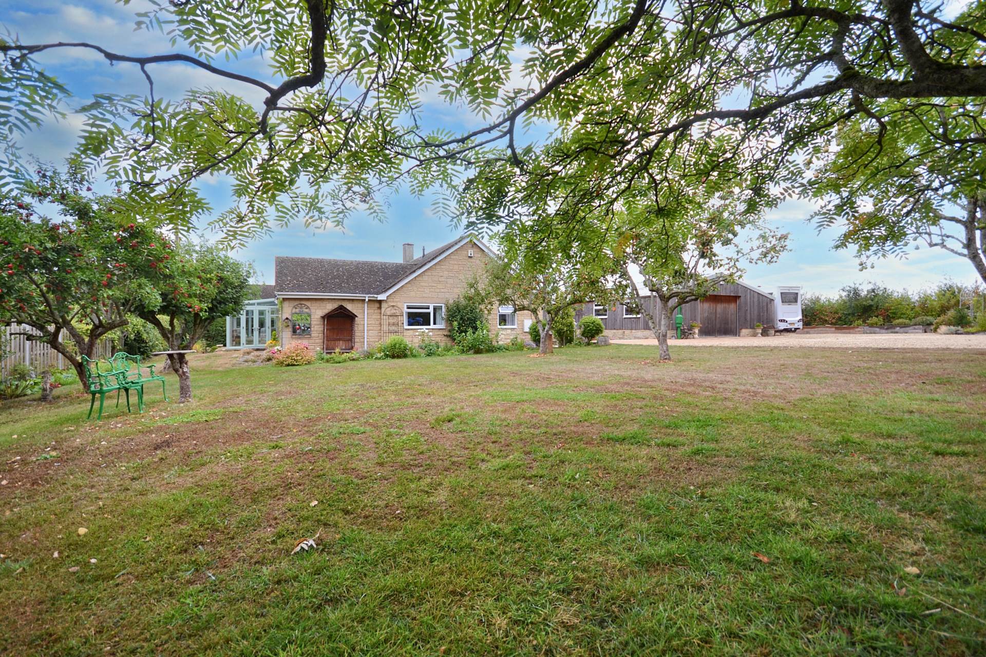 Additional Property Image 3 bedroom Detached for sale in Cheltenham 28