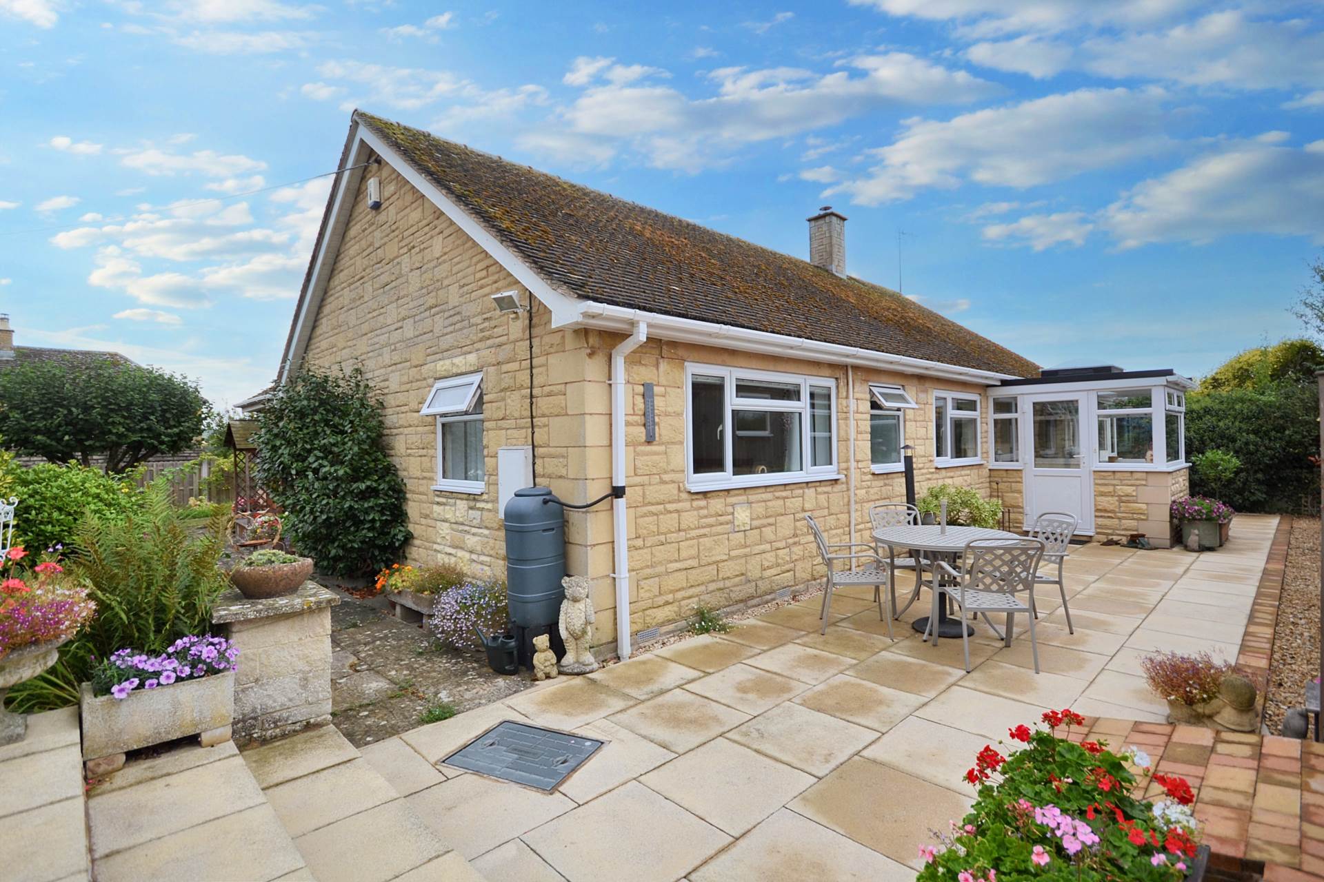 Additional Property Image 3 bedroom Detached for sale in Cheltenham 30