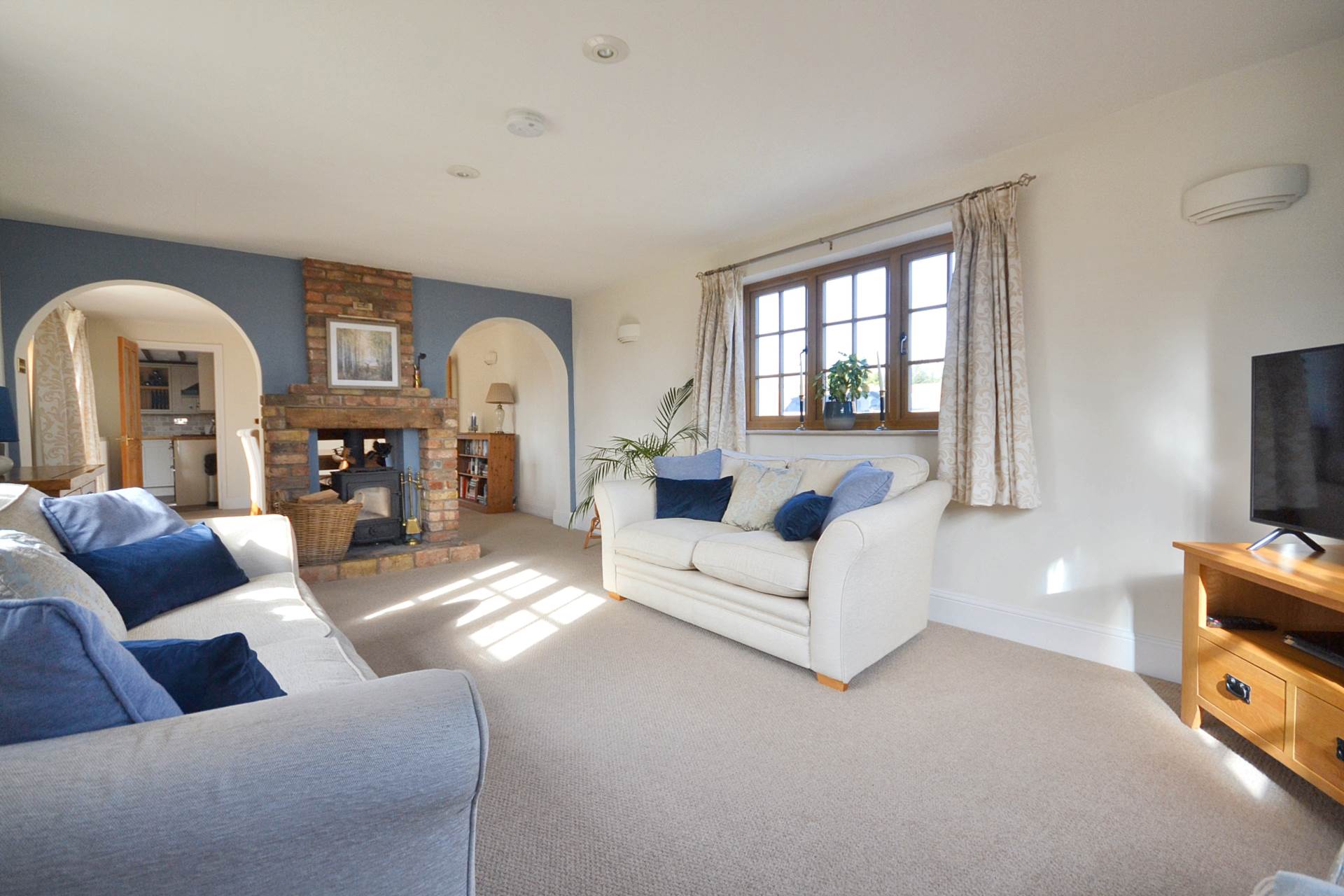 Additional Property Image 3 bedroom Detached for sale in Tewkesbury 6