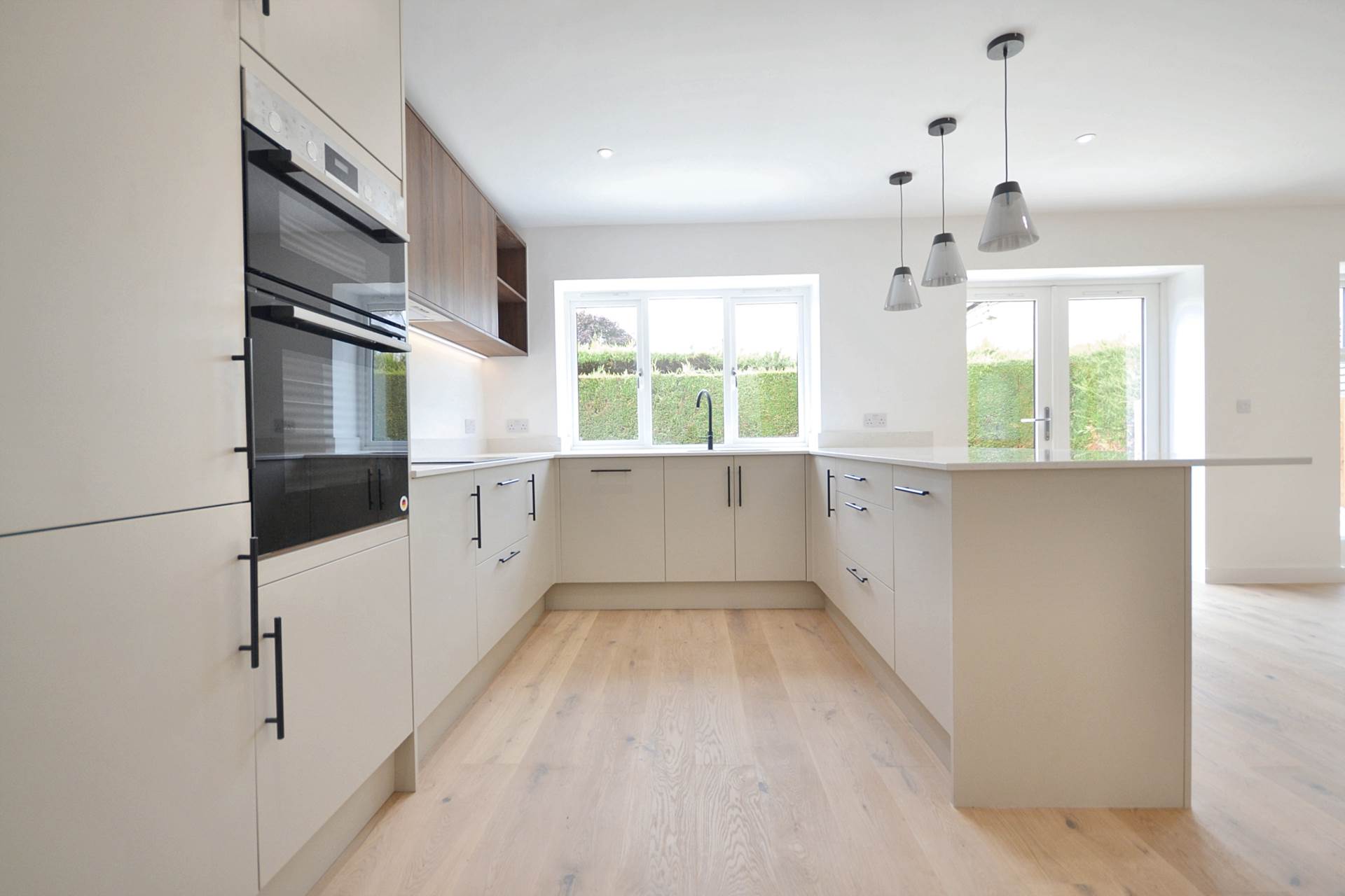 Additional Property Image 4 bedroom Detached for sale in Tewkesbury 6