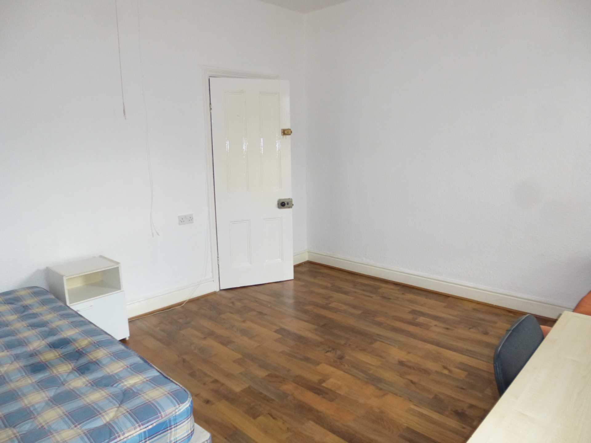 Additional Property Image 4 bedroom Terraced to rent in Manchester 10
