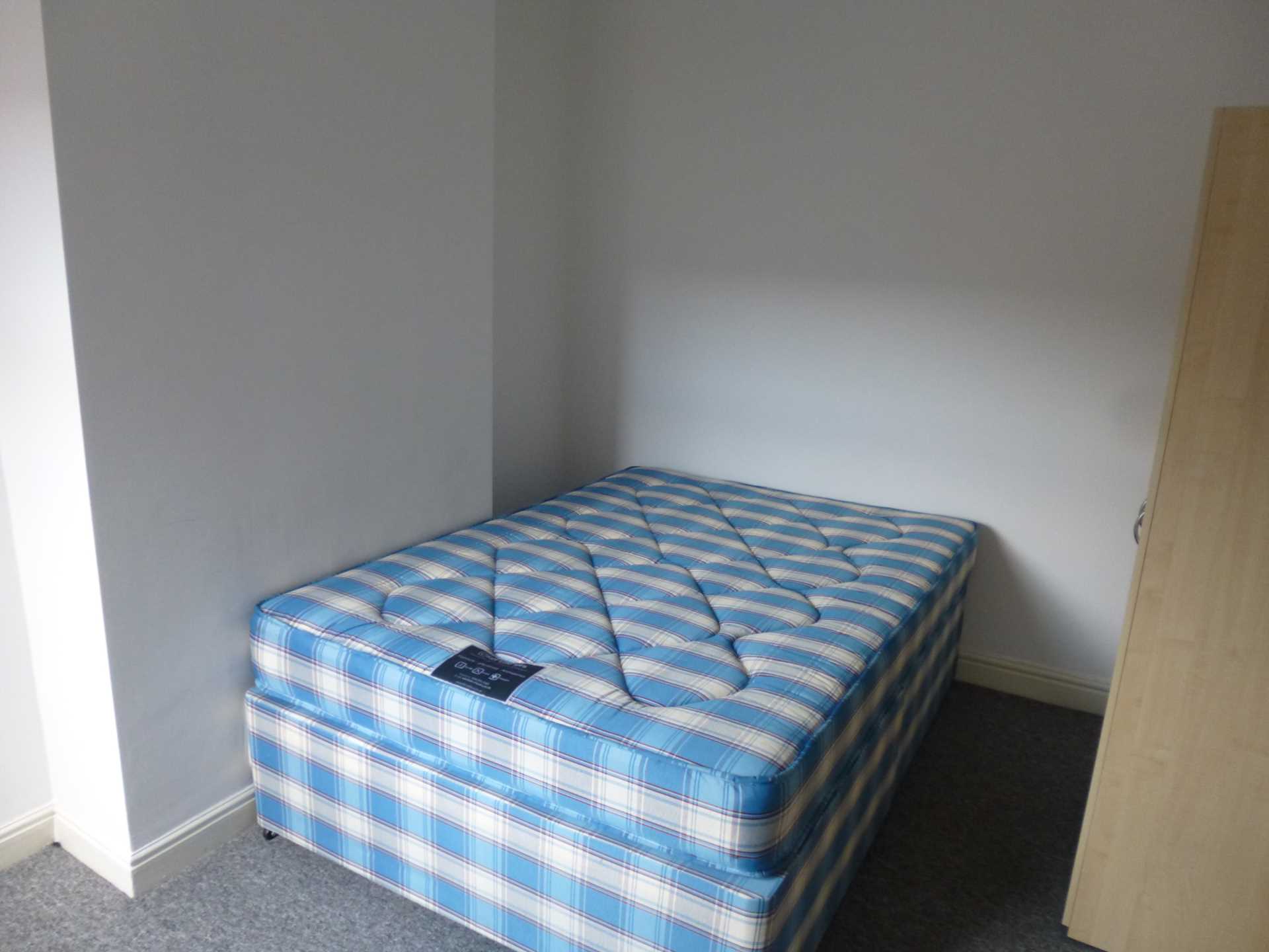 Additional Property Image 2 bedroom Terraced to rent in Manchester 7