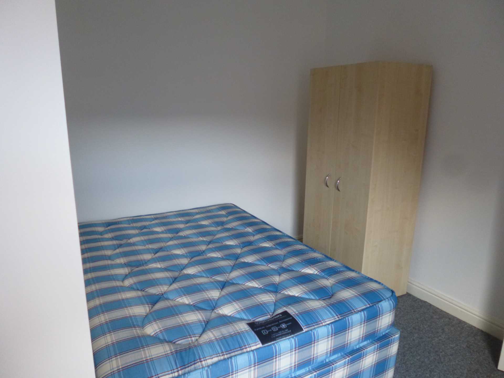 Additional Property Image 2 bedroom Terraced to rent in Manchester 8
