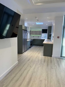 6 bedroom Semi Detached to rent in Manchester