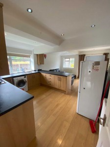 5 bedroom Semi Detached to rent in Manchester