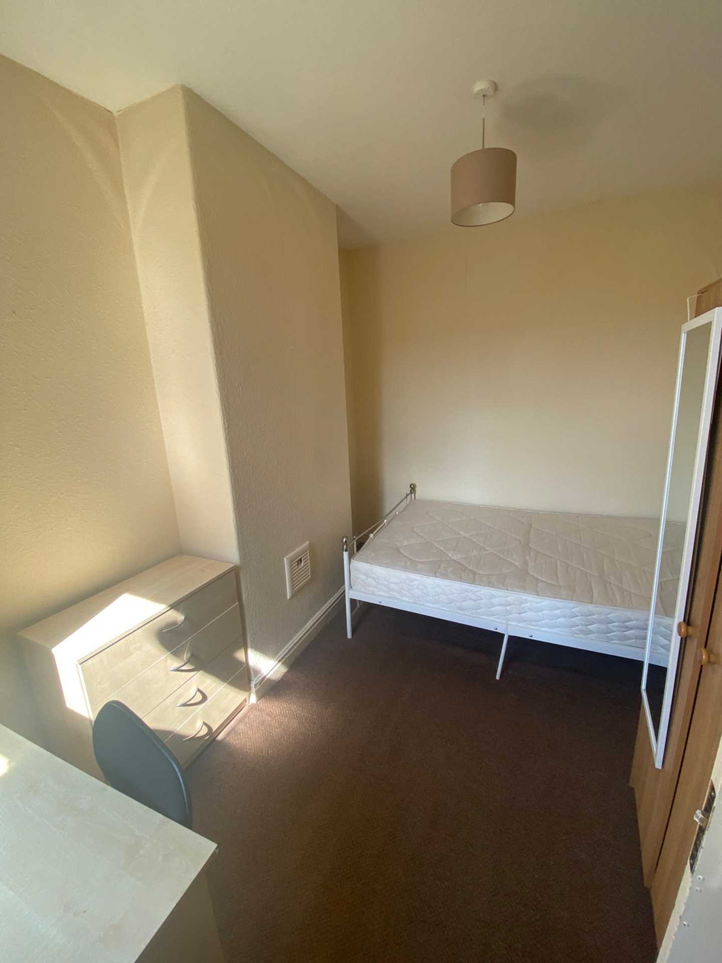 Additional Property Image 3 bedroom Terraced to rent in Manchester 3