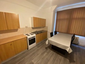 6 bedroom Terraced to rent in Manchester
