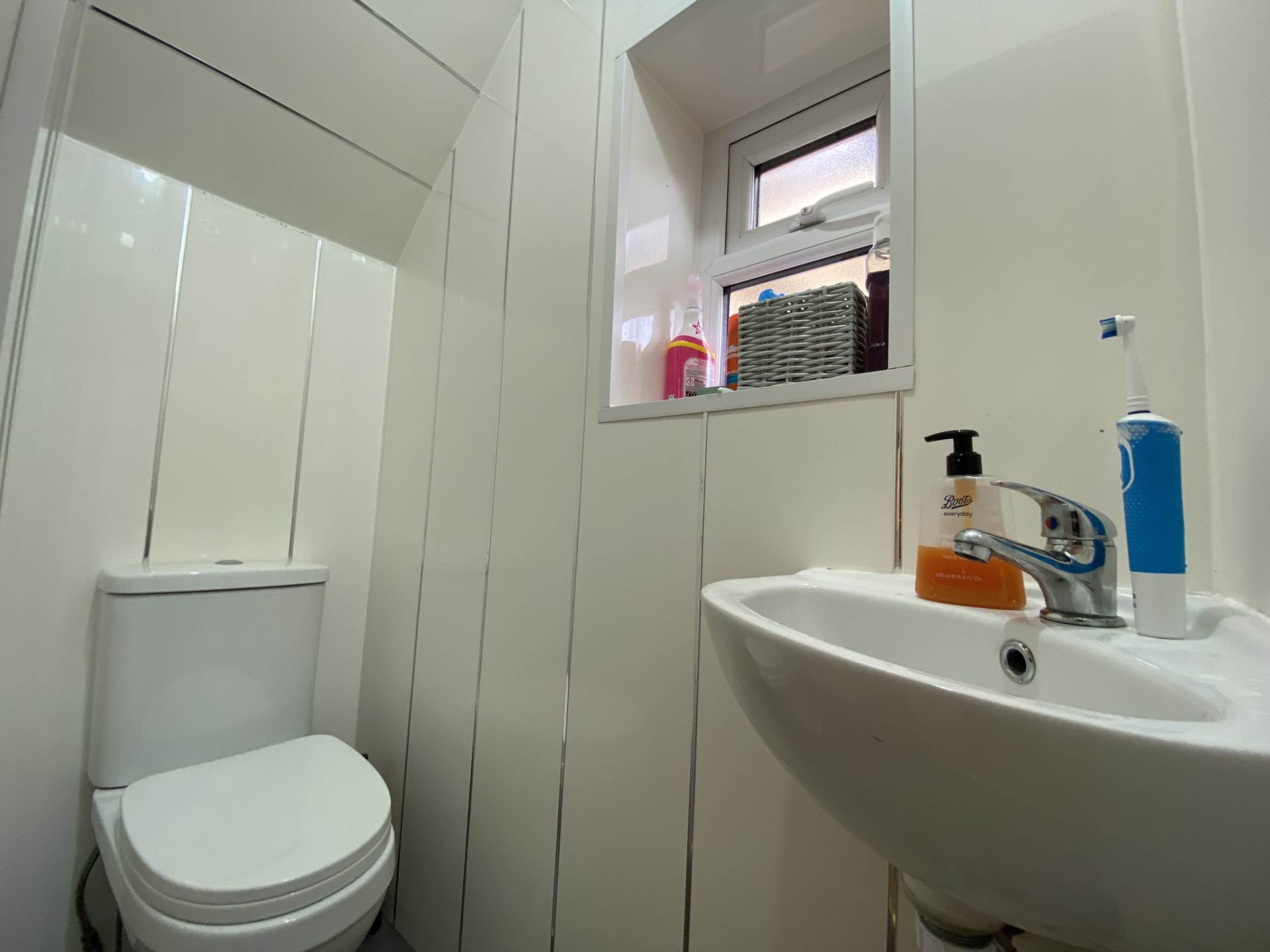 Additional Property Image 4 bedroom Semi Detached to rent in Manchester 17