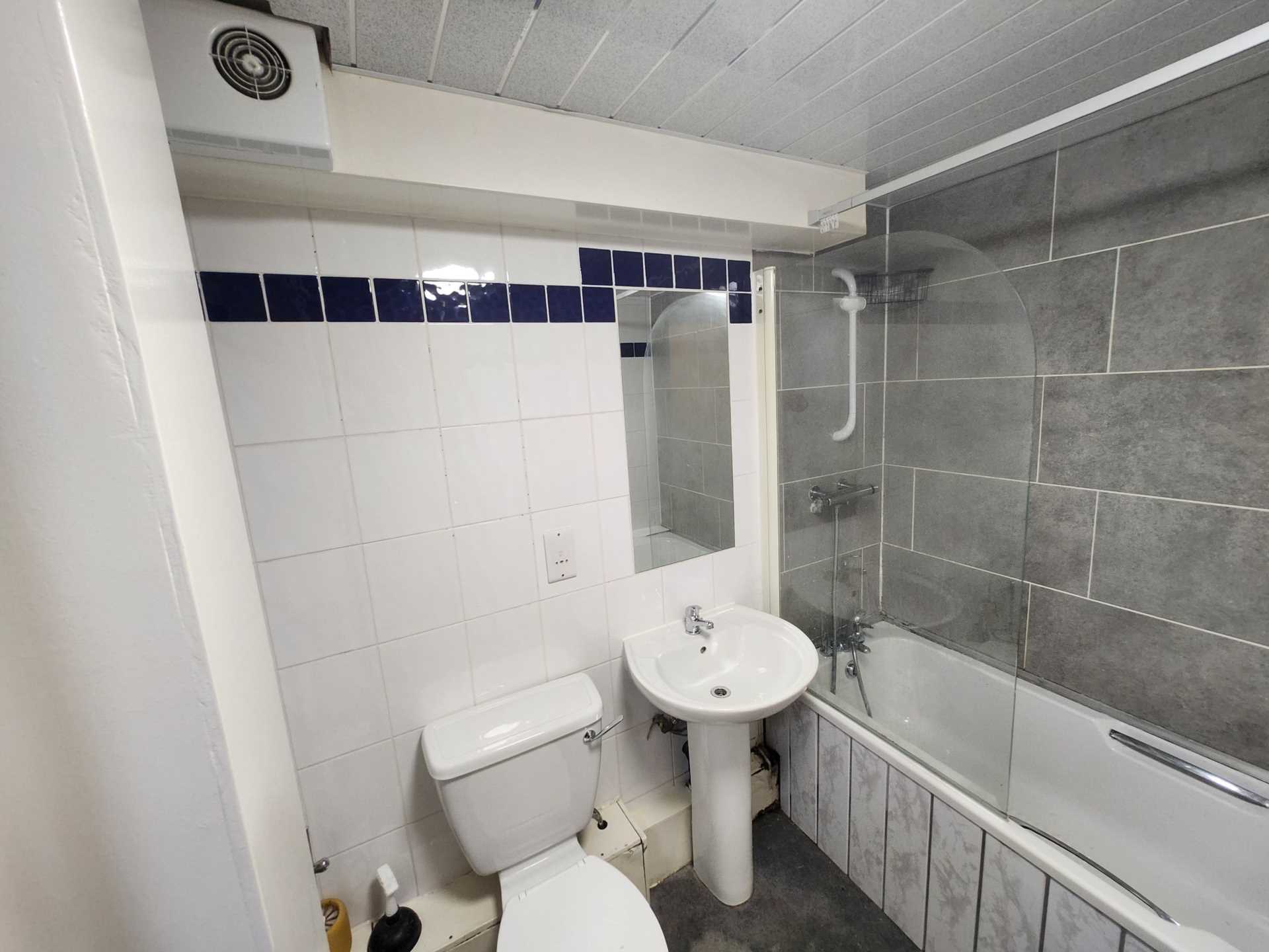Additional Property Image 6 bedroom Flat to rent in Manchester 15